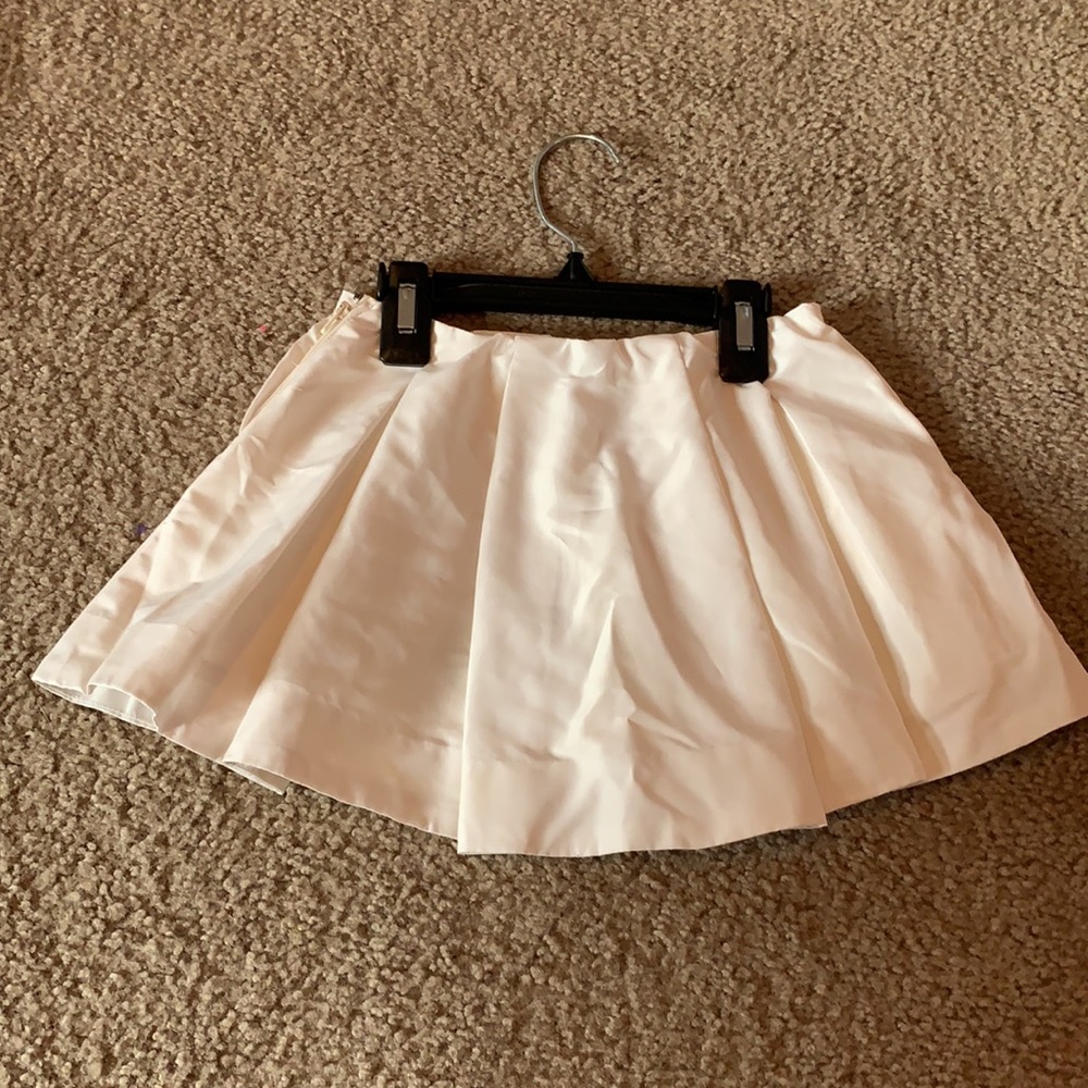 Beautiful girl's pleated skirt, Size 3 T, POLO.... - Picture 2 of 6